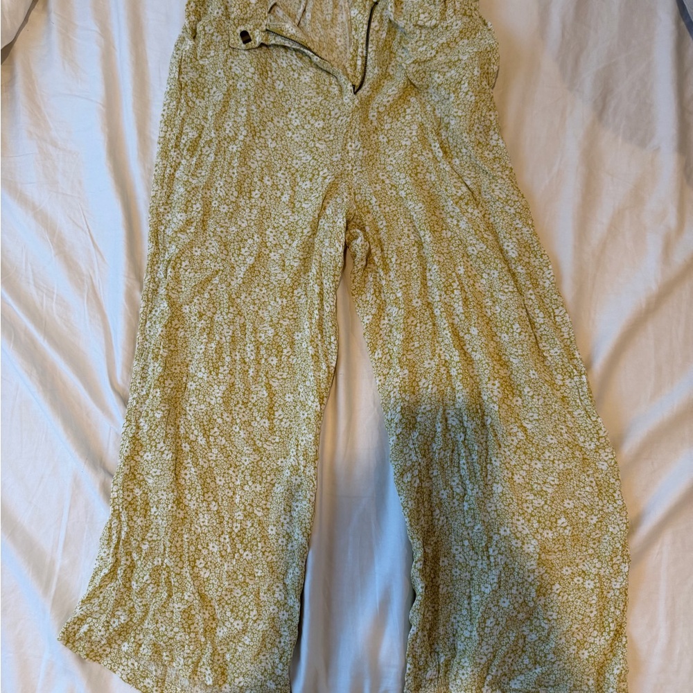 BILLABONG green and white floral loose pant